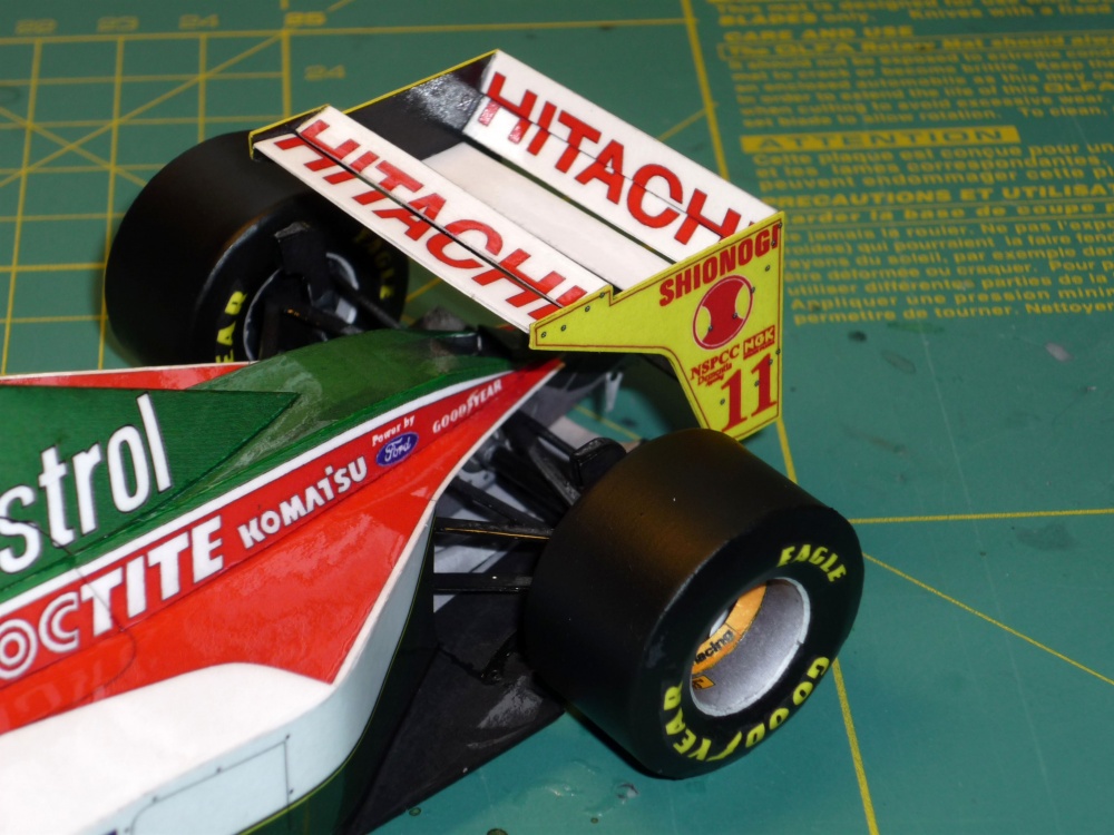 Lotus 107B - Alessandro Zanardi - Monako 93 (Plná velikost v novém okně) Lotus 107B - Alessandro Zanardi - Monako 93