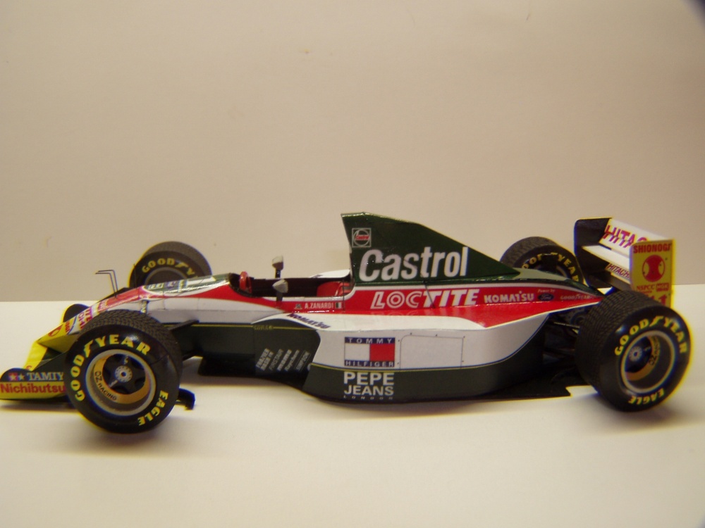 Lotus 107B, 1993, A. Zanardi, GP Brazílie (Plná velikost v novém okně) Lotus 107B, 1993, A. Zanardi, GP Brazílie