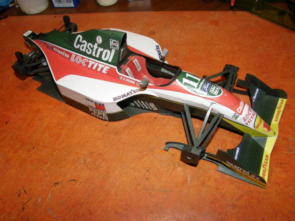 Lotus 107B Zanardi z Brazílie (Plná velikost v novém okně) Lotus 107B Zanardi z Brazílie