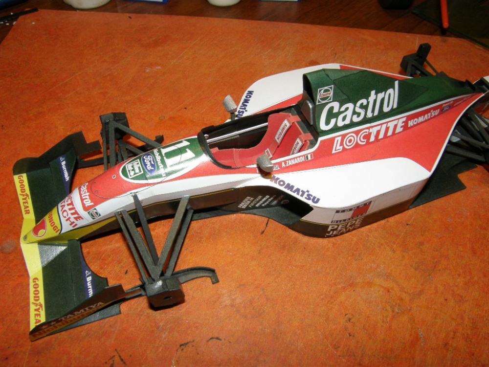 Lotus 107B Zanardi z Brazílie (Plná velikost v novém okně) Lotus 107B Zanardi z Brazílie
