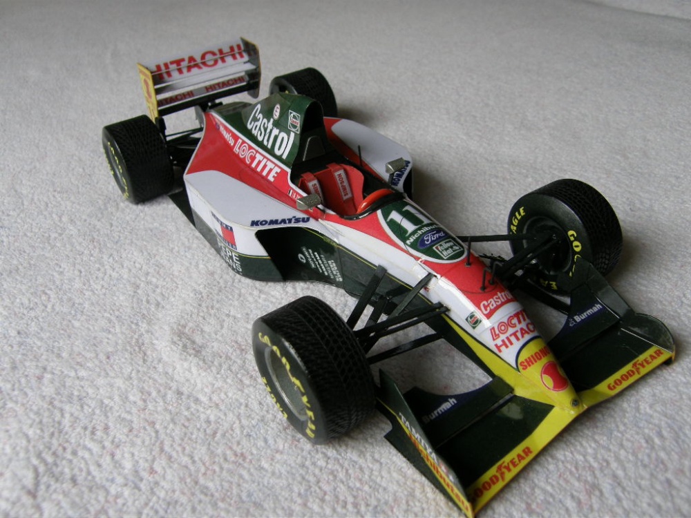 Lotus 107B Zanardi z Brazílie (Plná velikost v novém okně) Lotus 107B Zanardi z Brazílie
