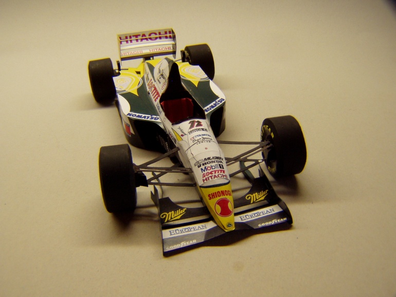 Lotus 107C, 1994, J. Herbert, GP San Marina (Plná velikost v novém okně) Lotus 107C, 1994, J. Herbert, GP San Marina