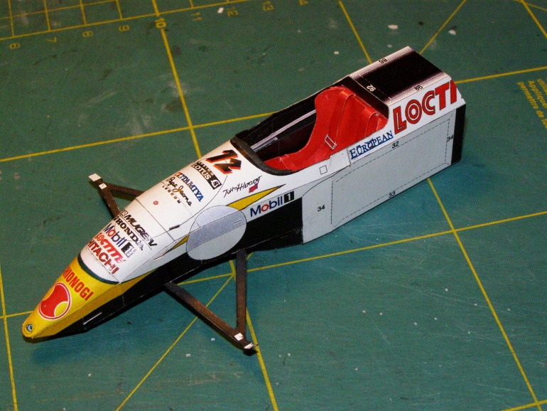 Lotus 107C (Plná velikost v novém okně) Lotus 107C