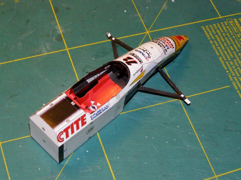Lotus 107C (Plná velikost v novém okně) Lotus 107C