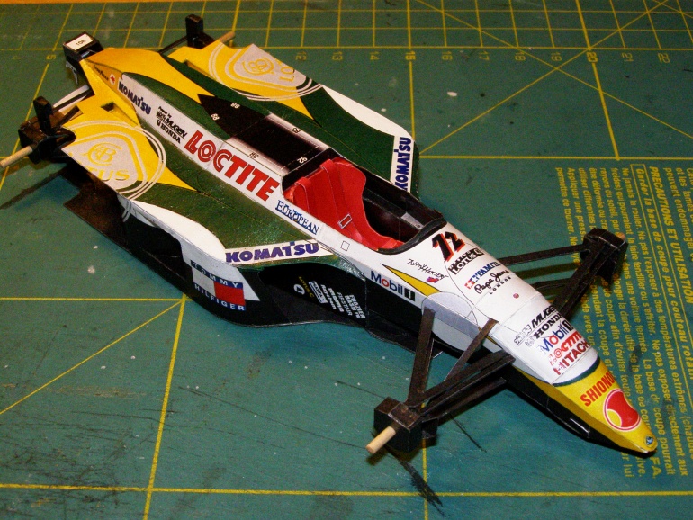 Lotus 107C (Plná velikost v novém okně) Lotus 107C
