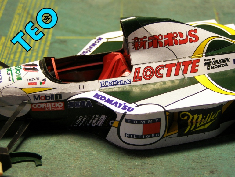 Lotus 107C (Plná velikost v novém okně) Lotus 107C