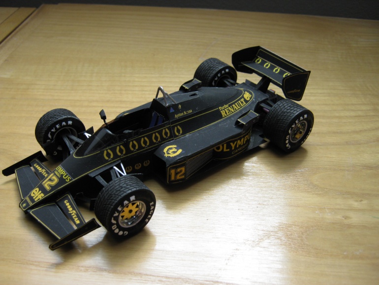 Lotus 97T (Plná velikost v novém okně) Lotus 97T