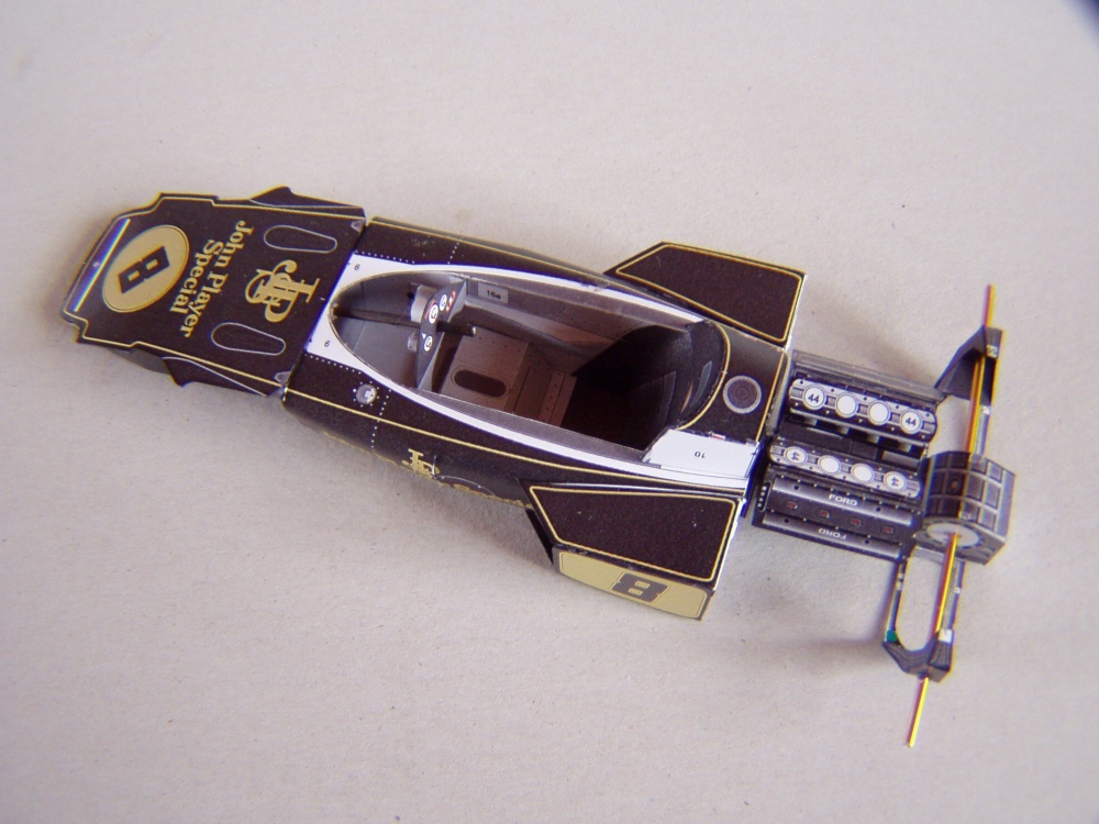Lotus 72D, 1972, E. Fittipaldi (Plná velikost v novém okně) Lotus 72D, 1972, E. Fittipaldi