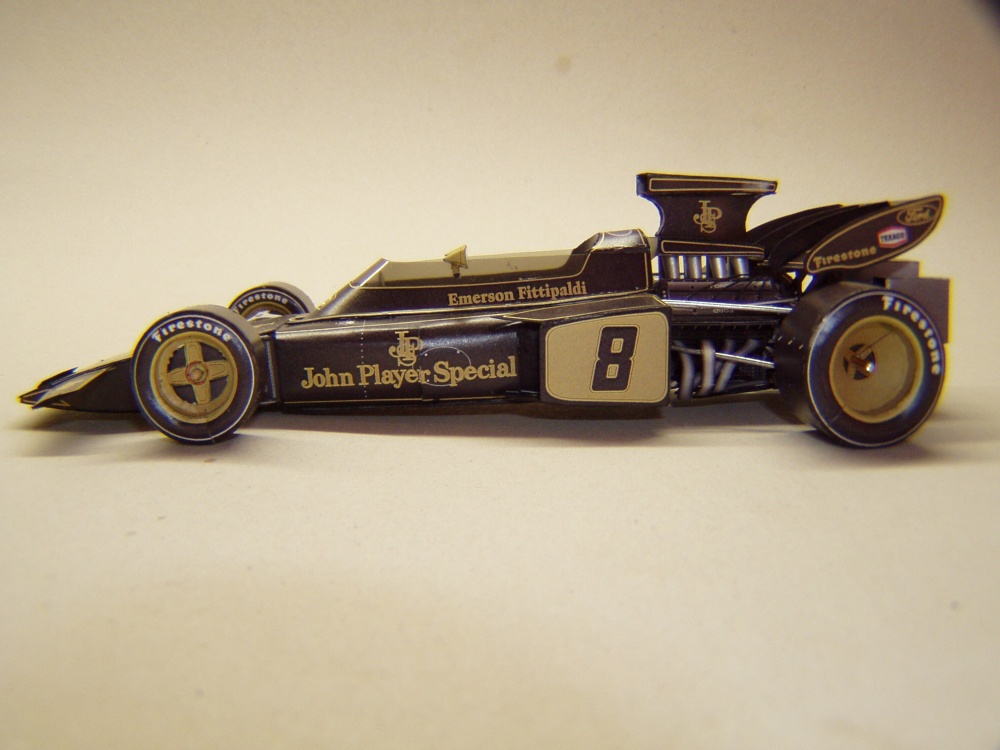 Lotus 72D, 1972, E. Fittipaldi (Plná velikost v novém okně) Lotus 72D, 1972, E. Fittipaldi