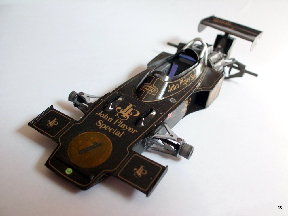 Lotus 72D (Plná velikost v novém okně) Lotus 72D