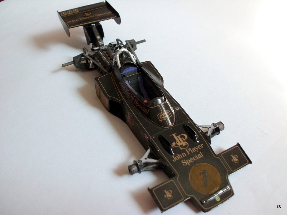Lotus 72D