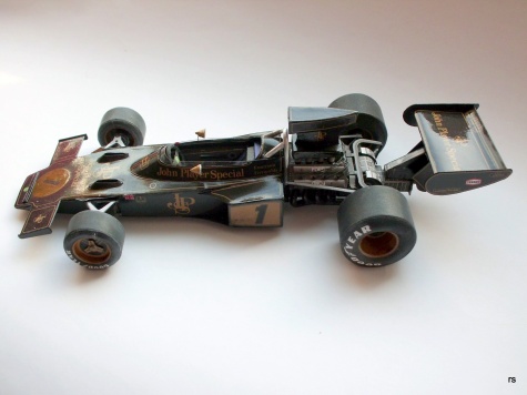 Lotus 72D