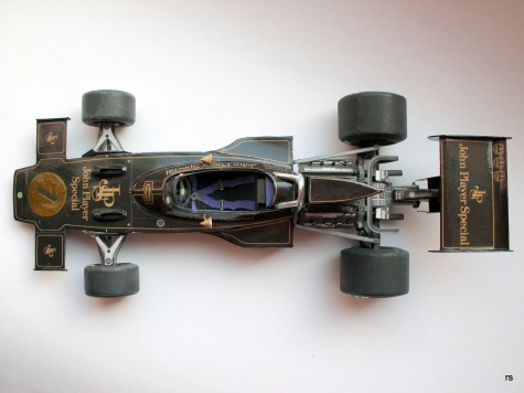 Lotus 72D