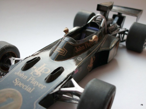 Lotus 72D
