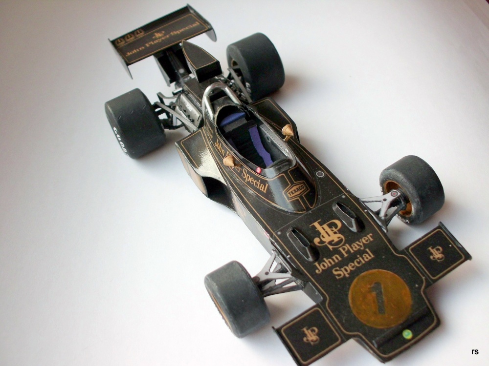 Lotus 72D