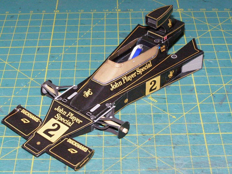 Lotus 76 (Plná velikost v novém okně) Lotus 76