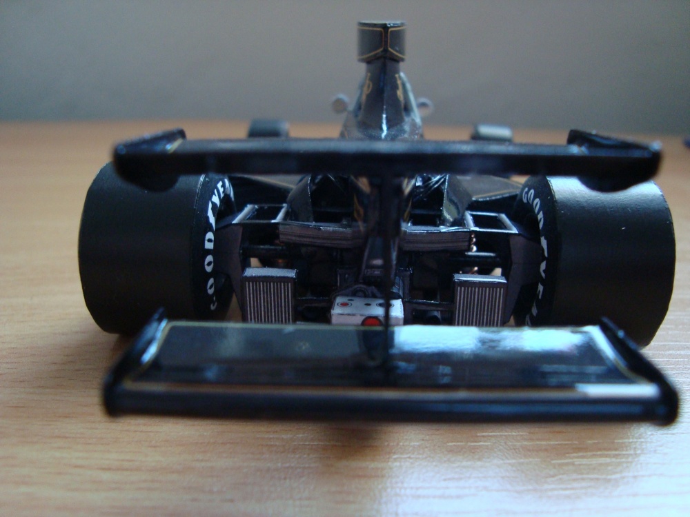 Lotus 76 - 1974 - Jacky Ickx (Plná velikost v novém okně) Lotus 76 - 1974 - Jacky Ickx
