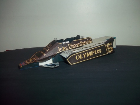 Lotus 79 JPS / �ern� rakev