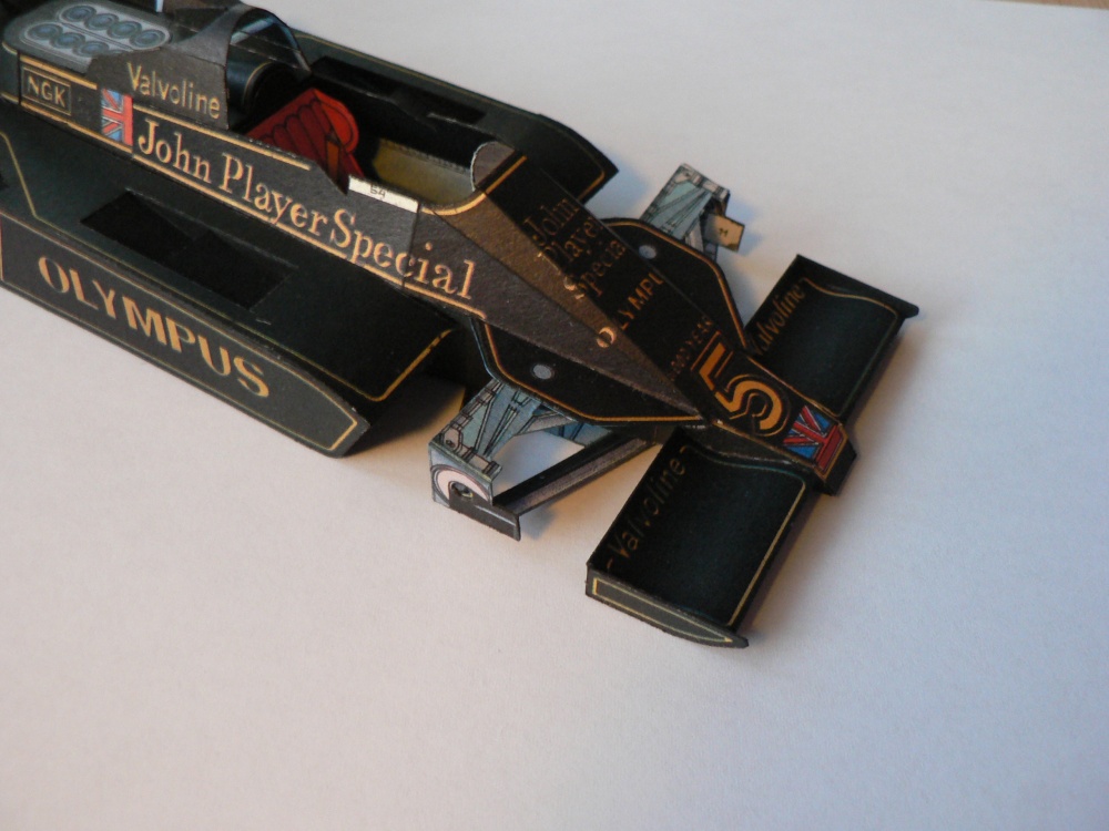 LOTUS 79-JPS (Plná velikost v novém okně) LOTUS 79-JPS