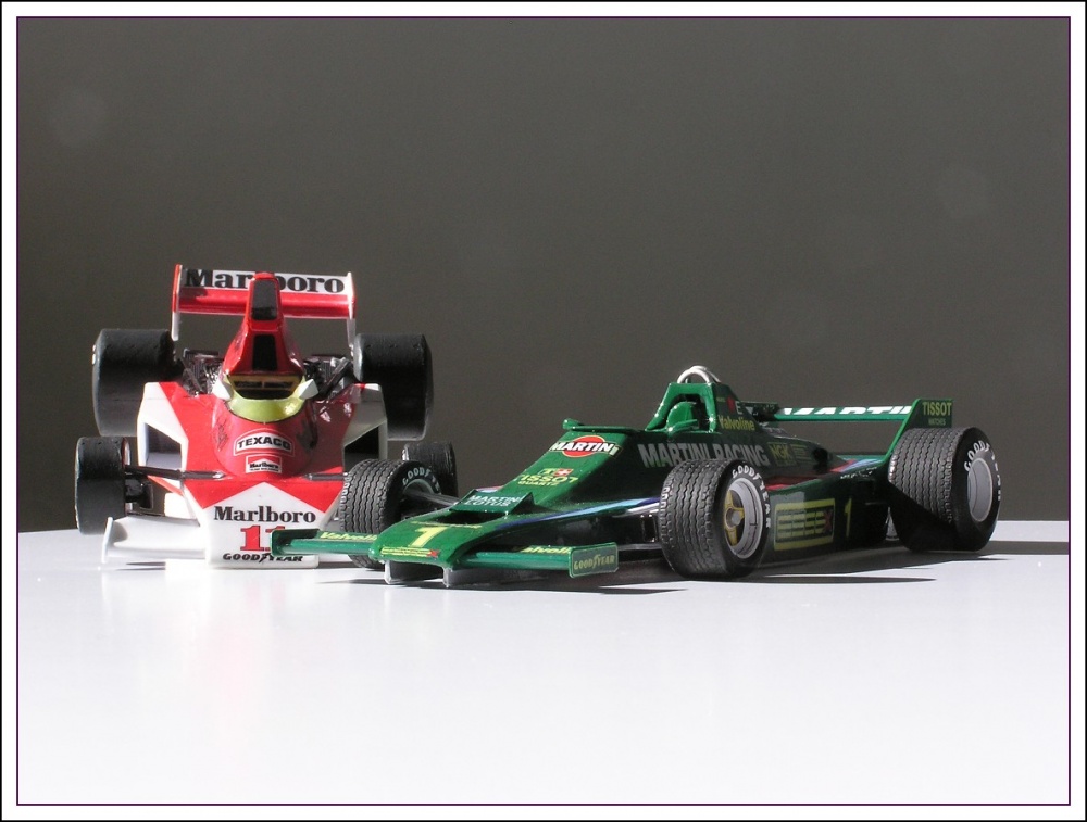 Lotus 80 (Pln� velikost v nov�m okn�) Lotus 80