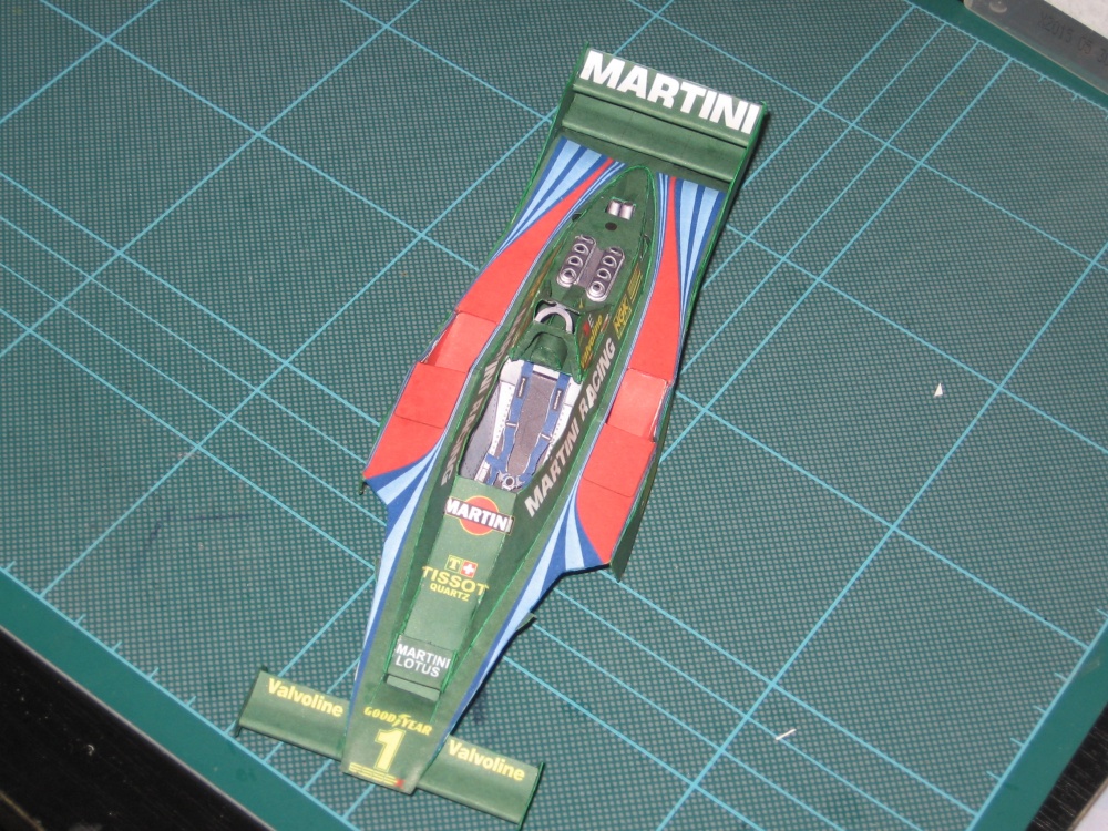 LOTUS 80 (Plná velikost v novém okně) LOTUS 80
