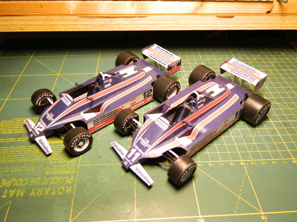 Lotus 81, Elio De Angelis + Mário Andretti (Plná velikost v novém okně) Lotus 81, Elio De Angelis + Mário Andretti