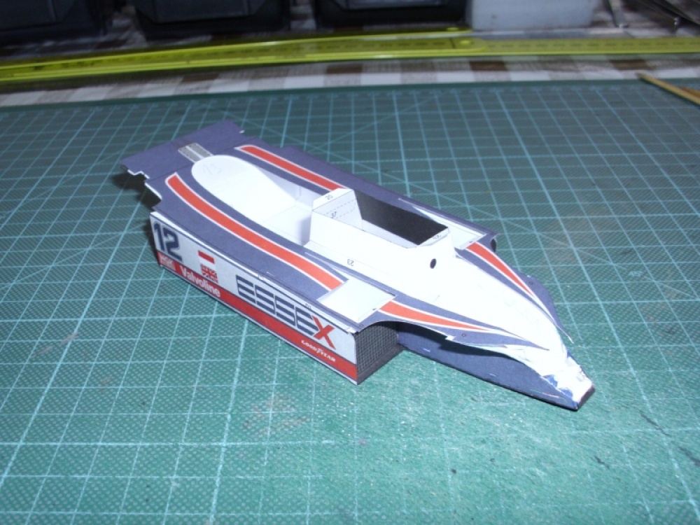 Lotus 81 (Plná velikost v novém okně) Lotus 81