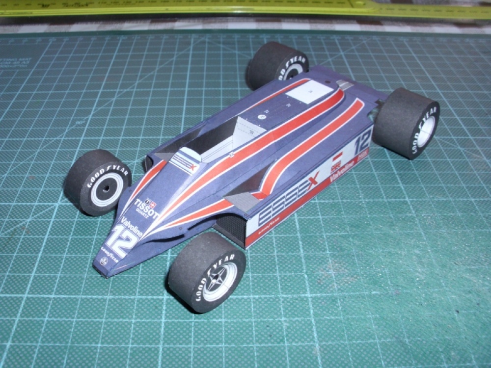 Lotus 81 (Plná velikost v novém okně) Lotus 81