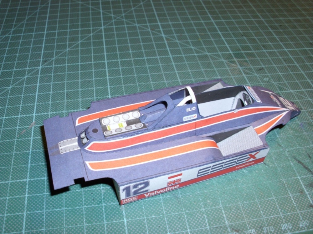 Lotus 81 (Plná velikost v novém okně) Lotus 81