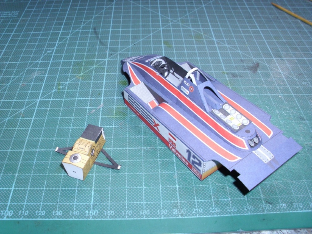 Lotus 81 (Plná velikost v novém okně) Lotus 81