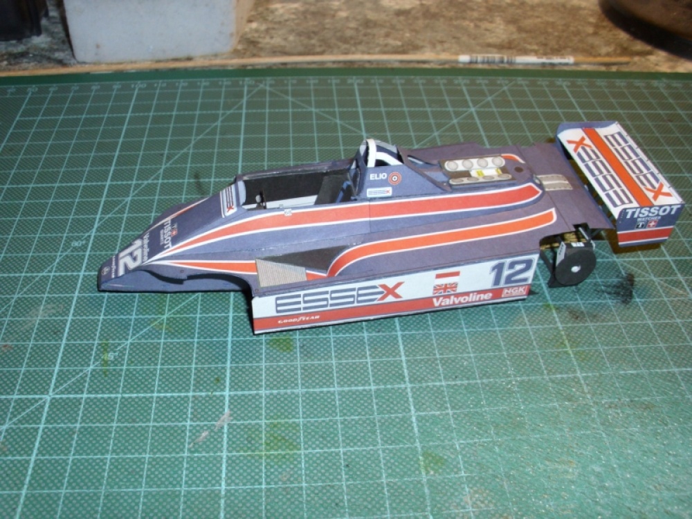 Lotus 81 (Plná velikost v novém okně) Lotus 81