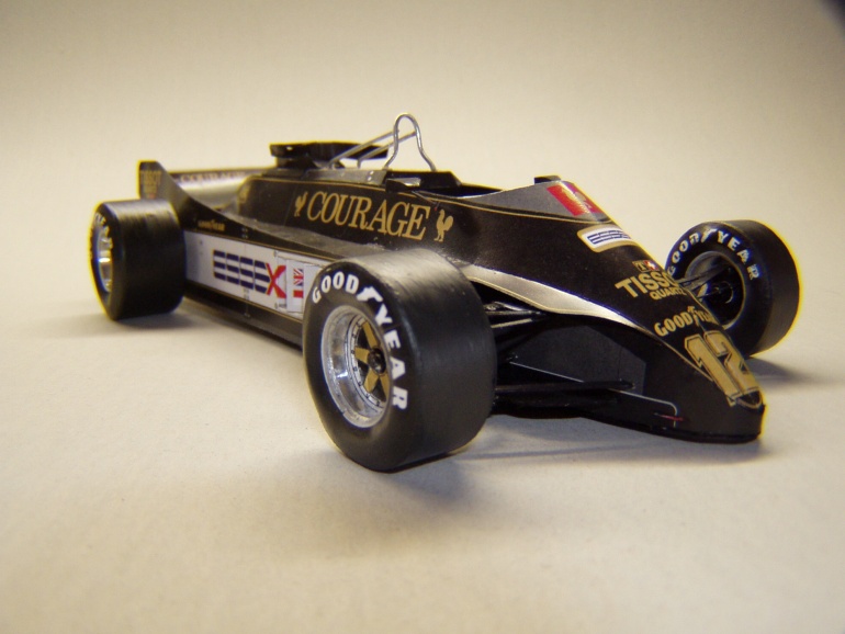 Lotus 88B, 1981, N. Mansell (Plná velikost v novém okně) Lotus 88B, 1981, N. Mansell