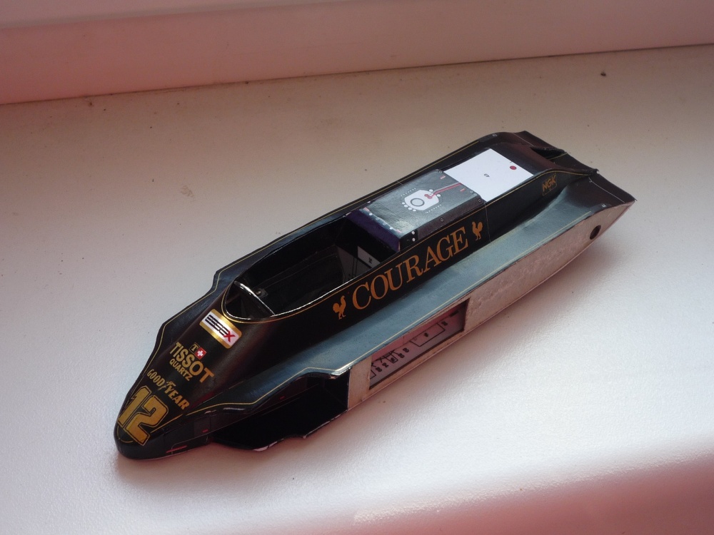 Lotus 88B (Plná velikost v novém okně) Lotus 88B