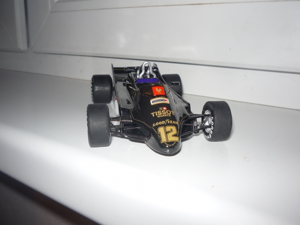 Lotus 88B (Plná velikost v novém okně) Lotus 88B