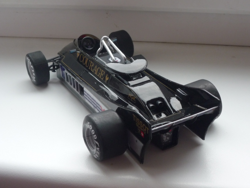 Lotus 88B (Plná velikost v novém okně) Lotus 88B