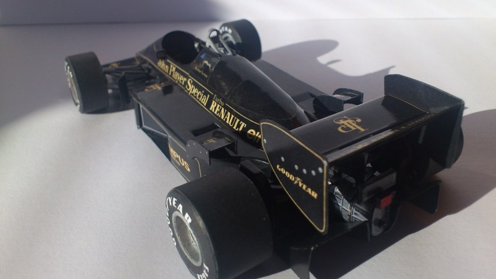 Lotus 97 (Pln� velikost v nov�m okn�) Lotus 97