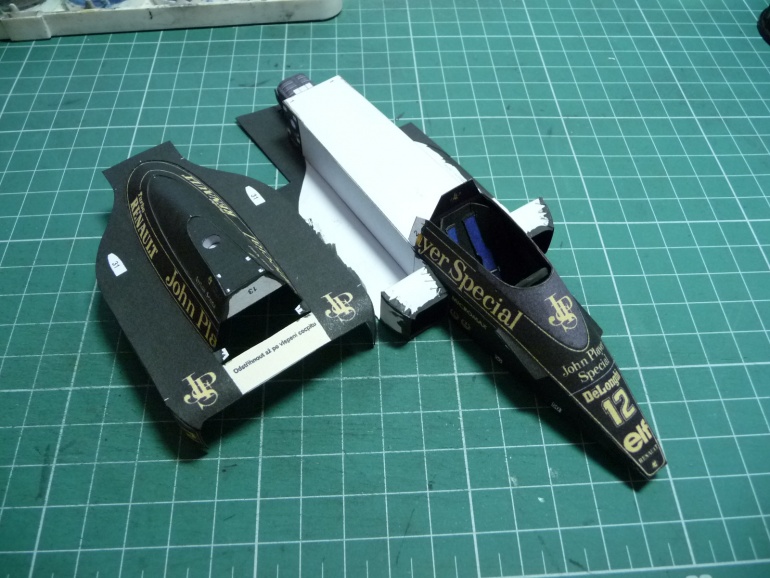 Lotus 98 T (Plná velikost v novém okně) Lotus 98 T