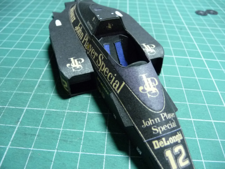 Lotus 98 T (Plná velikost v novém okně) Lotus 98 T