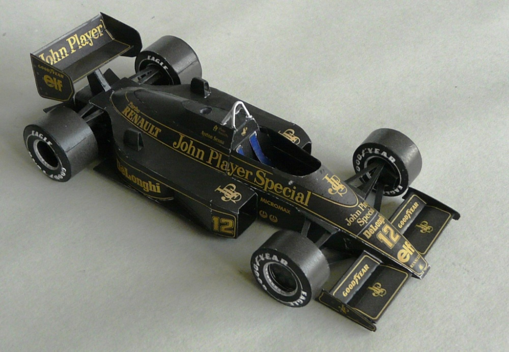 Lotus 98T (Plná velikost v novém okně) Lotus 98T