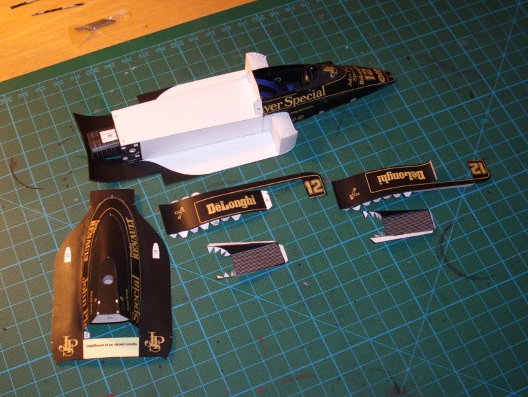 Lotus 98T (Plná velikost v novém okně) Lotus 98T