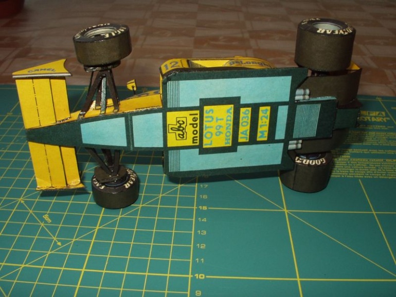 Lotus 99T Honda (Plná velikost v novém okně) Lotus 99T Honda