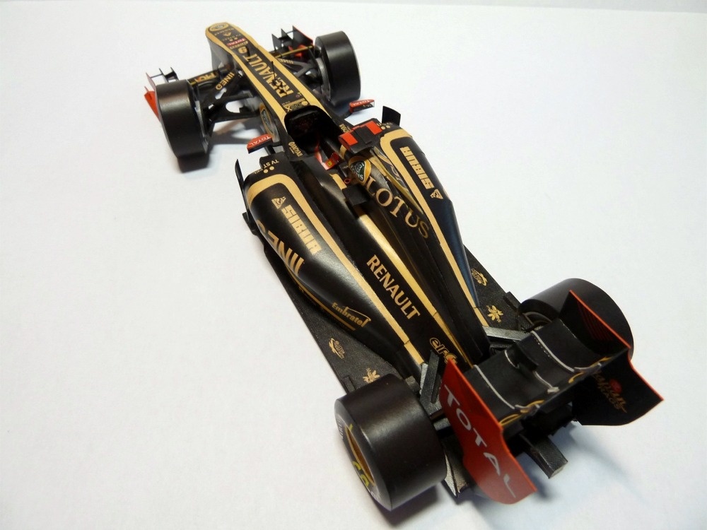 Renault R31 VC Brazílie 2011 B.Senna (Plná velikost v novém okně) Renault R31 VC Brazílie 2011 B.Senna