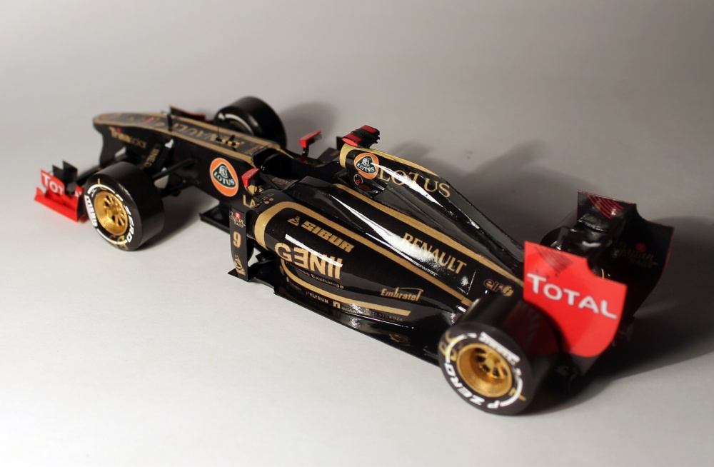 Lotus Renault R31 - Bruno Senna, Brazilian GP 2011 (Plná velikost v novém okně) Lotus Renault R31 - Bruno Senna, Brazilian GP 2011