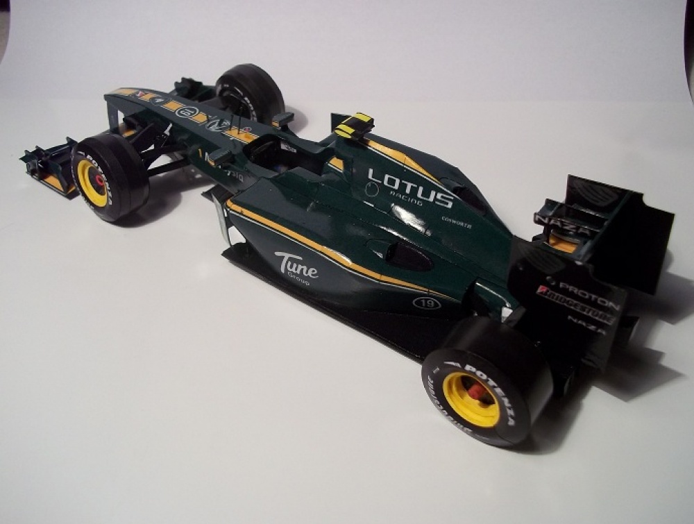 Lotus T127 - Bahrain GP, Heikki Kovalainen (2010)