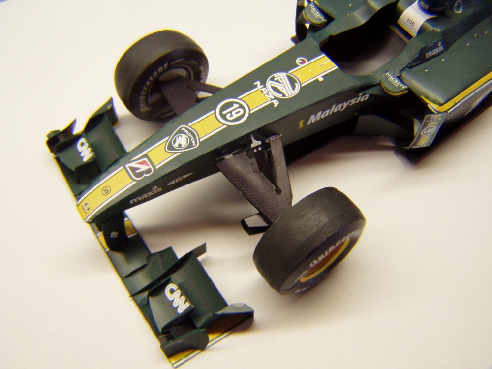 Lotus T127, 2010, F. Fauzy (Plná velikost v novém okně) Lotus T127, 2010, F. Fauzy