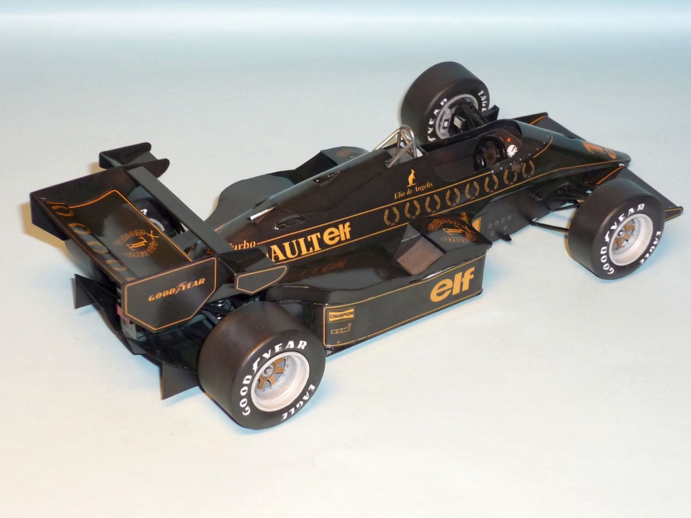 Lotus 95T (Plná velikost v novém okně) Lotus 95T