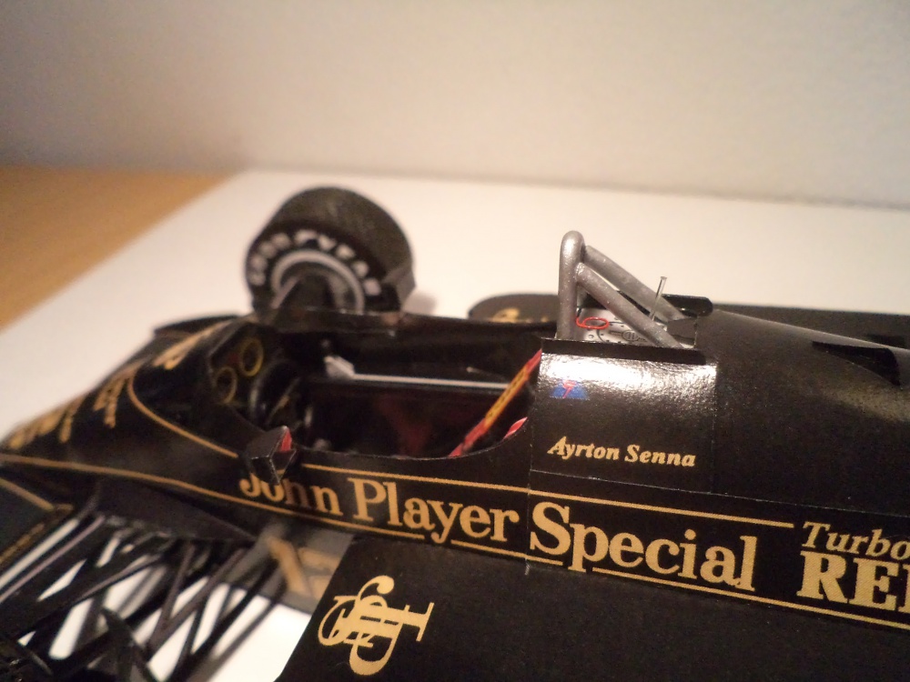 Lotus 97T (Plná velikost v novém okně) Lotus 97T