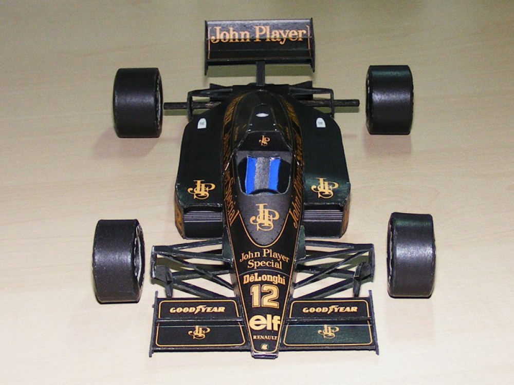 Lotus 98T (Plná velikost v novém okně) Lotus 98T