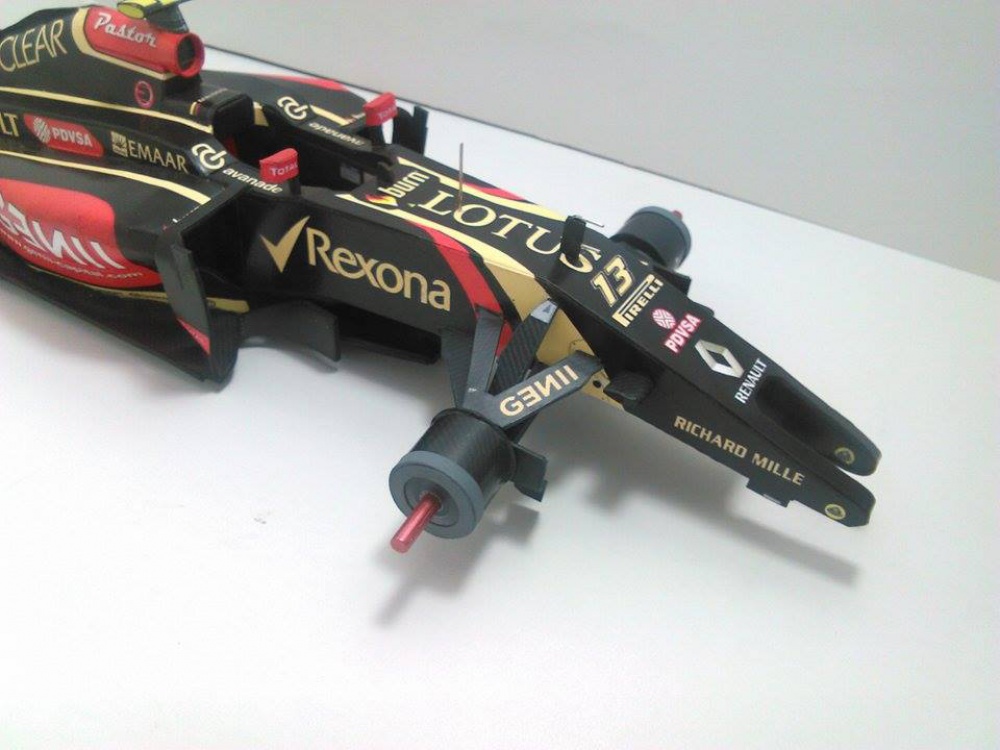 Lotus Renault E22 - P. Maldonado - 2014 (Plná velikost v novém okně) Lotus Renault E22 - P. Maldonado - 2014