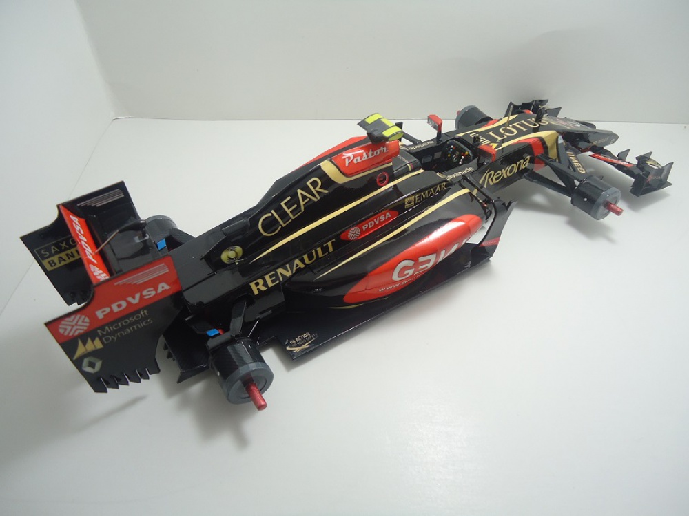 Lotus Renault E22 - P. Maldonado - 2014 (Plná velikost v novém okně) Lotus Renault E22 - P. Maldonado - 2014